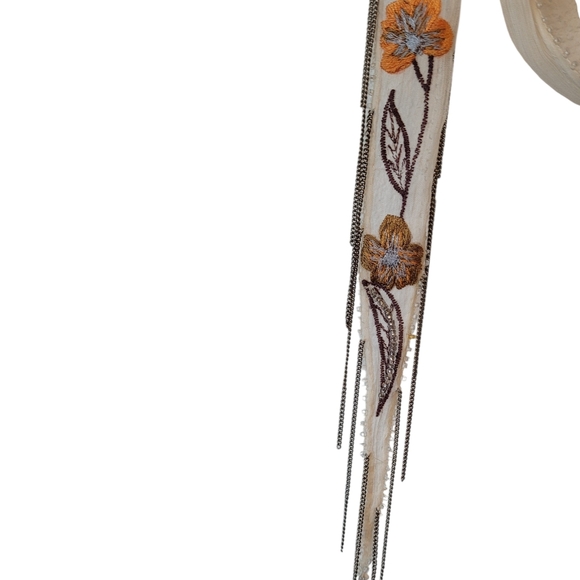 Chan Luu White Floral Embroidered Chainlink Wrap Scarf Necklace OS - Picture 5 of 6